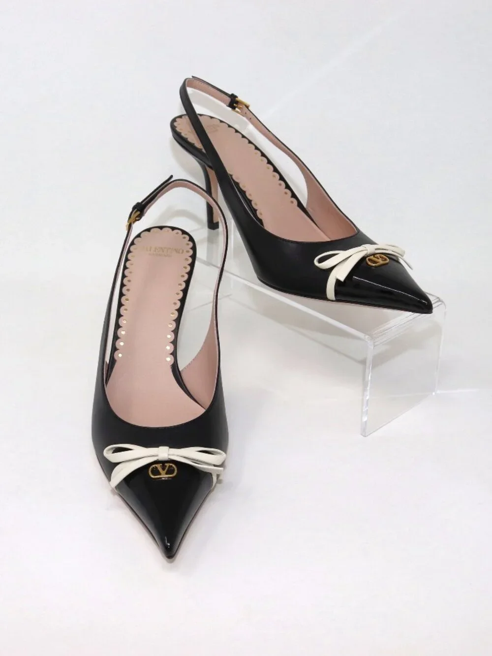 Valentino 37.5 NEW With Box Bepointy Slingback Pump Black & Ivory Patent Leather
